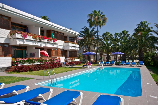 PISCINA 3